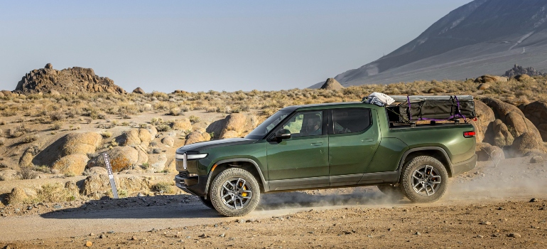 Moving during the day in the dessert climate.